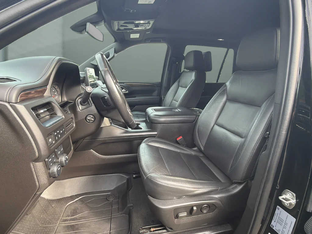Used 2021 Black Chevrolet Z71 image 10