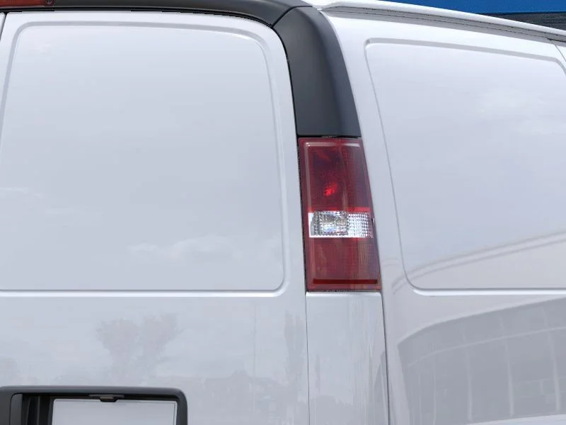 New 2026 Summit White Chevrolet 1WT image 11