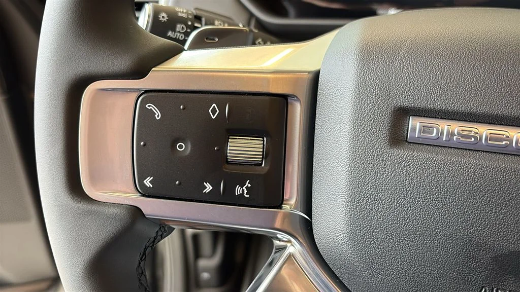 2026 Land Rover Discovery Dynamic SE - Photo 13