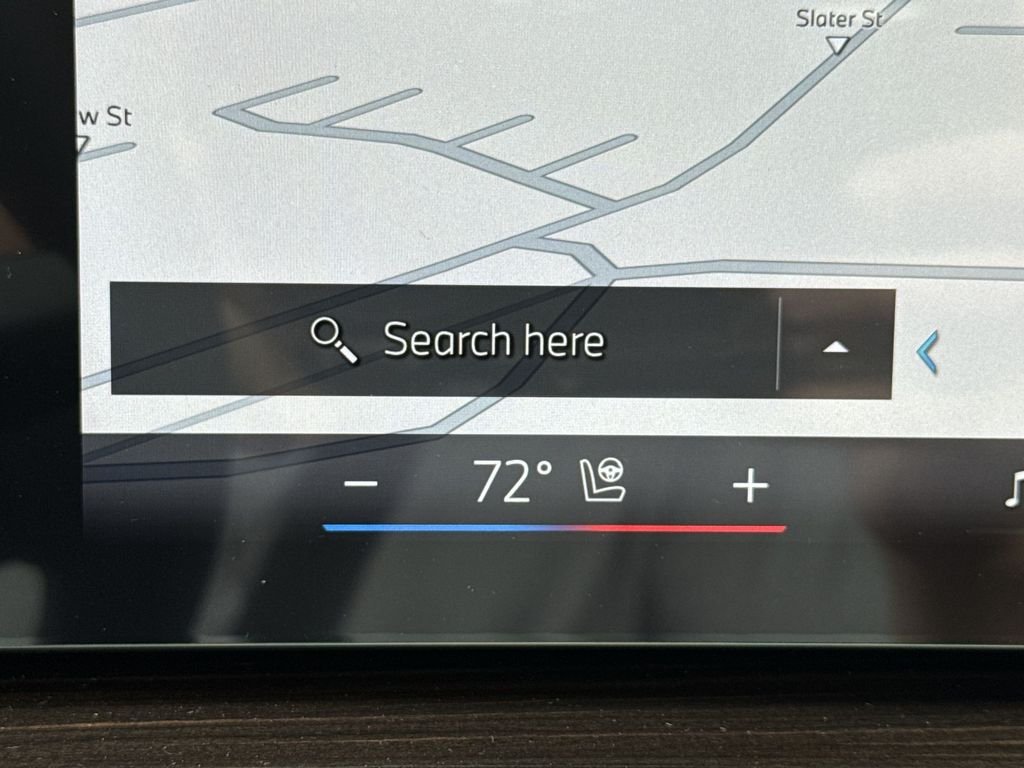 New 2026 Green Metallic BMW xDrive40i image 19