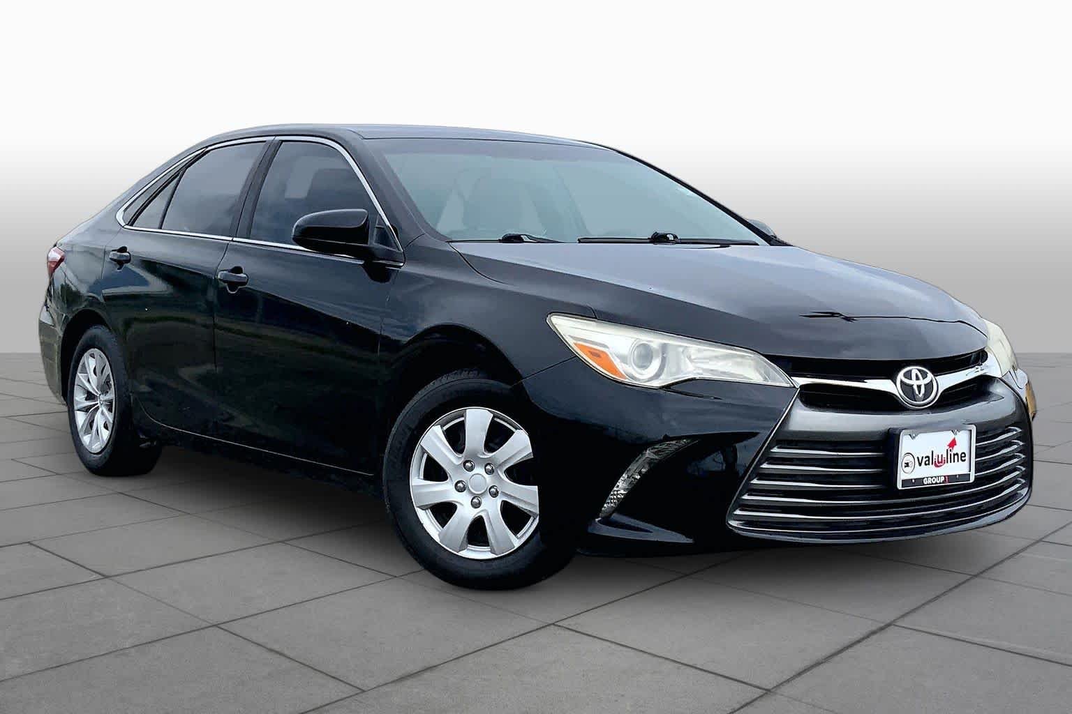 Used 2015 Attitude Black Toyota LE image 3