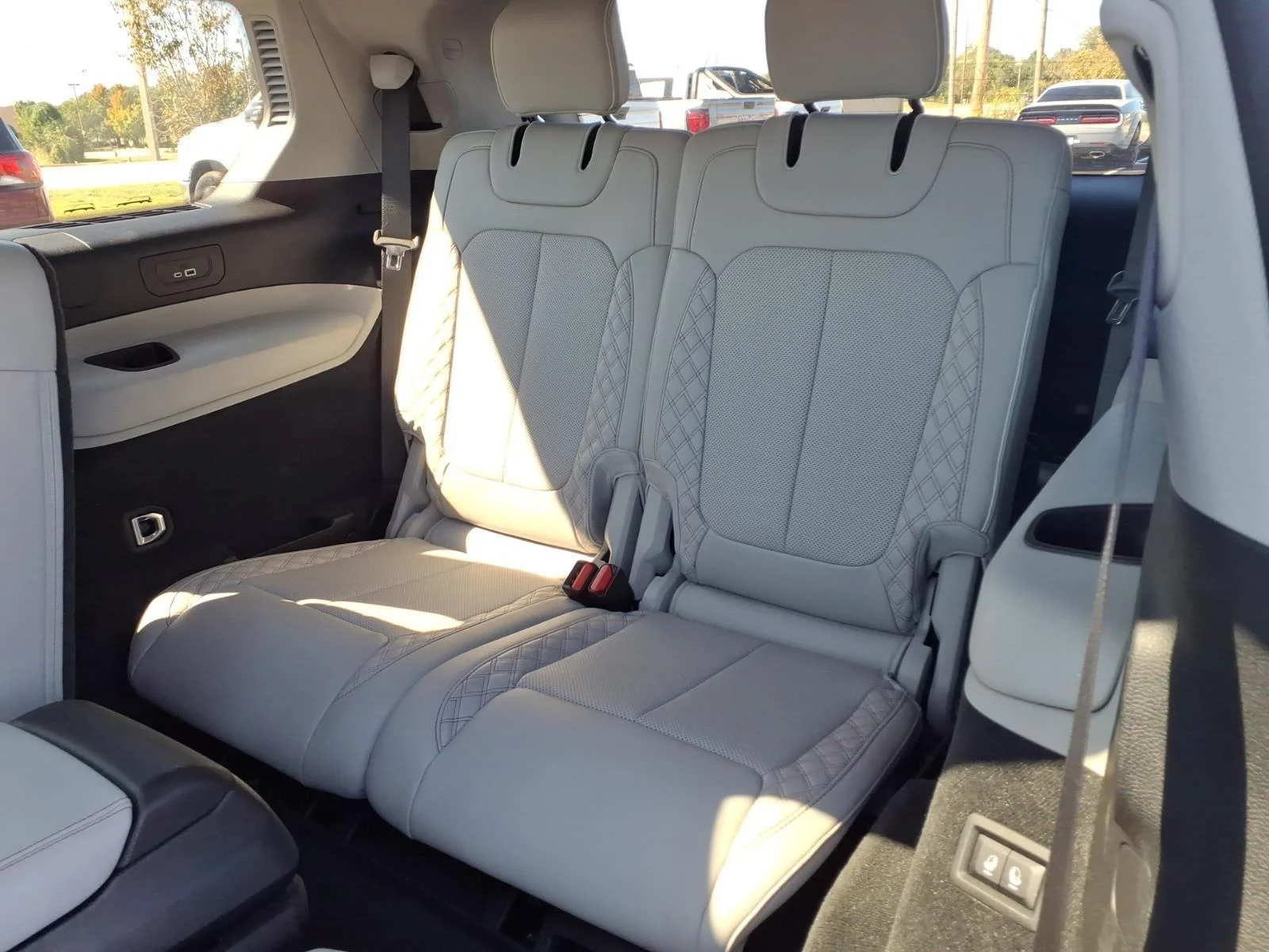Used 2023 Bright White Clearcoat Jeep Summit image 27