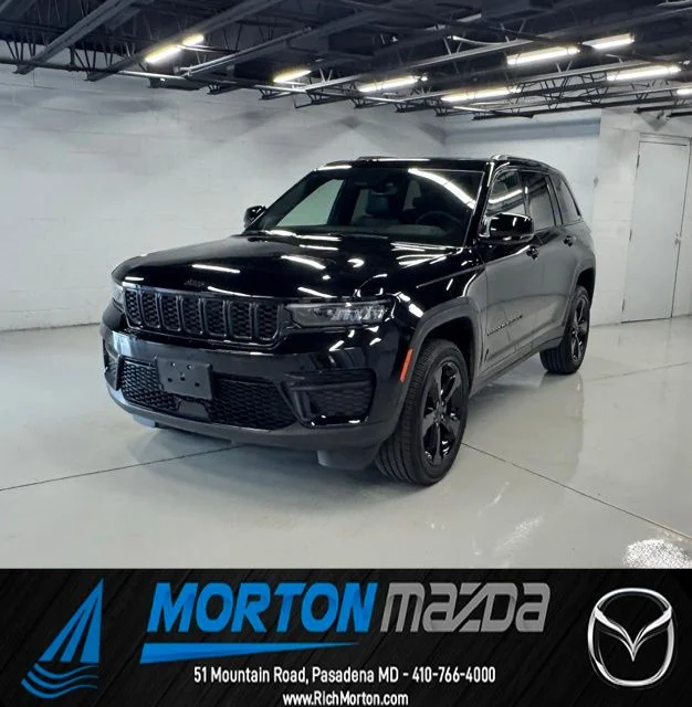 2023 Jeep Grand Cherokee Altitude X 4x4's photo