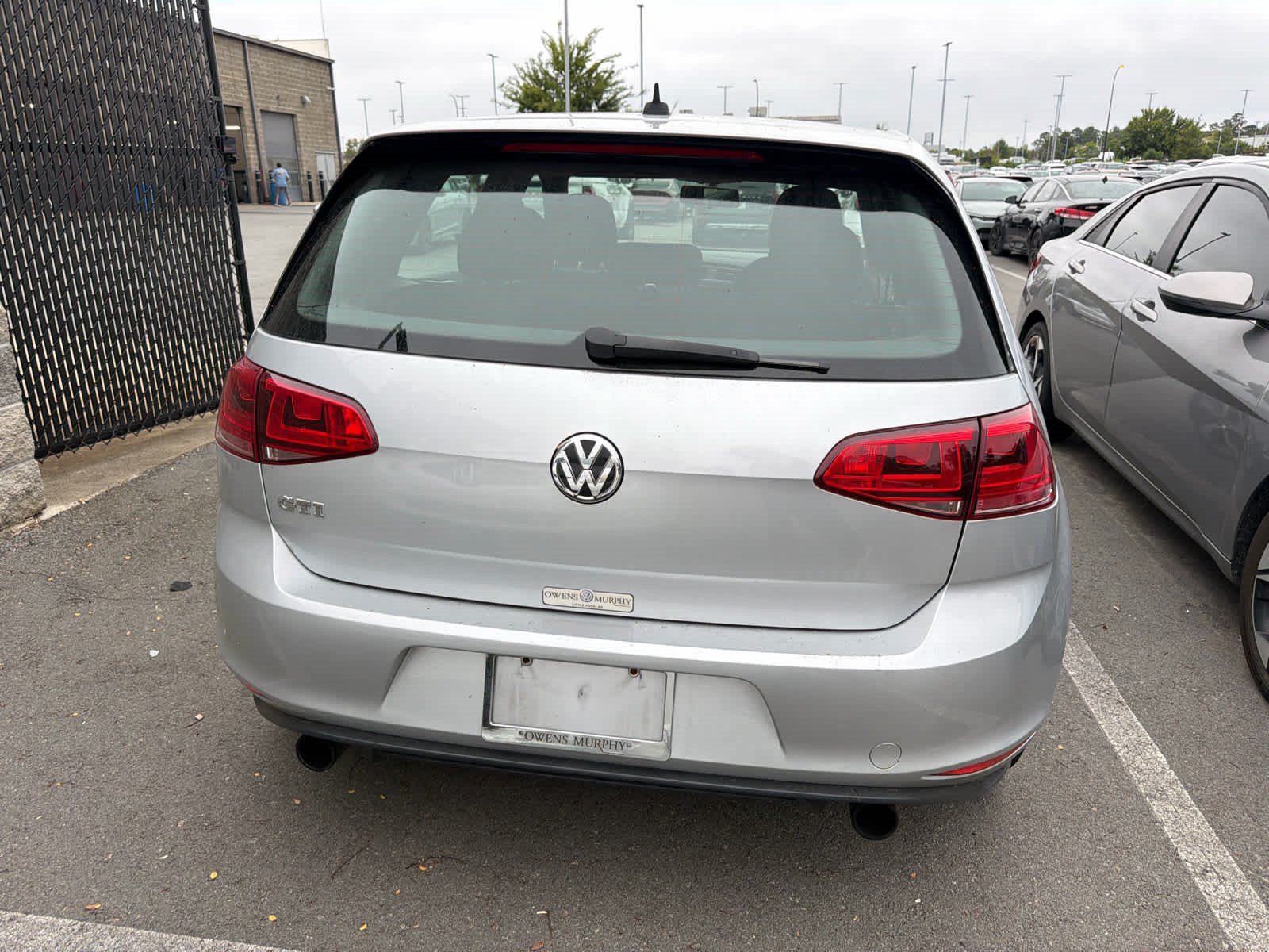 Used 2015  Volkswagen Autobahn image 5