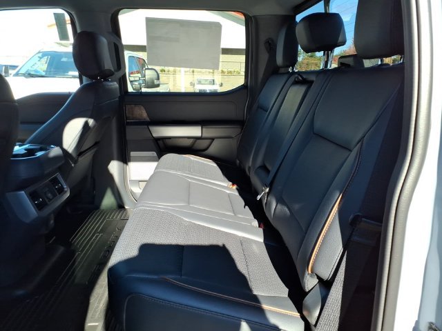 New 2027 Glacier Gray Metallic Tri-Coat Ford F-250® Lariat® image 10