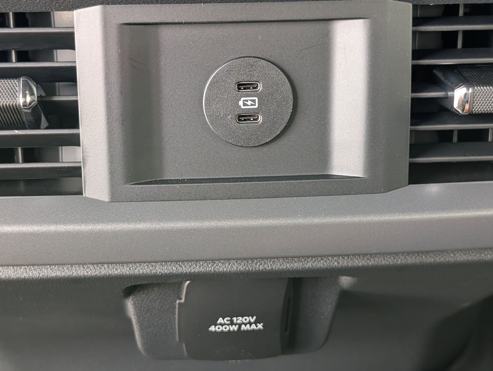 New 2026 Oxford White Ford XLT image 33