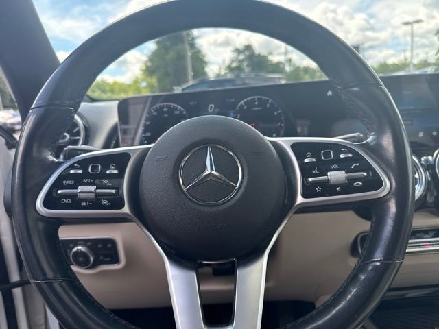 Used 2021  Mercedes-Benz GLB 250 image 18