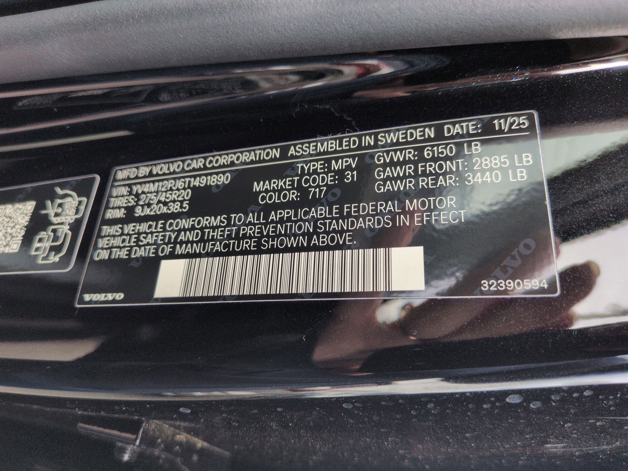 New 2026 Onyx Black Volvo Core image 17