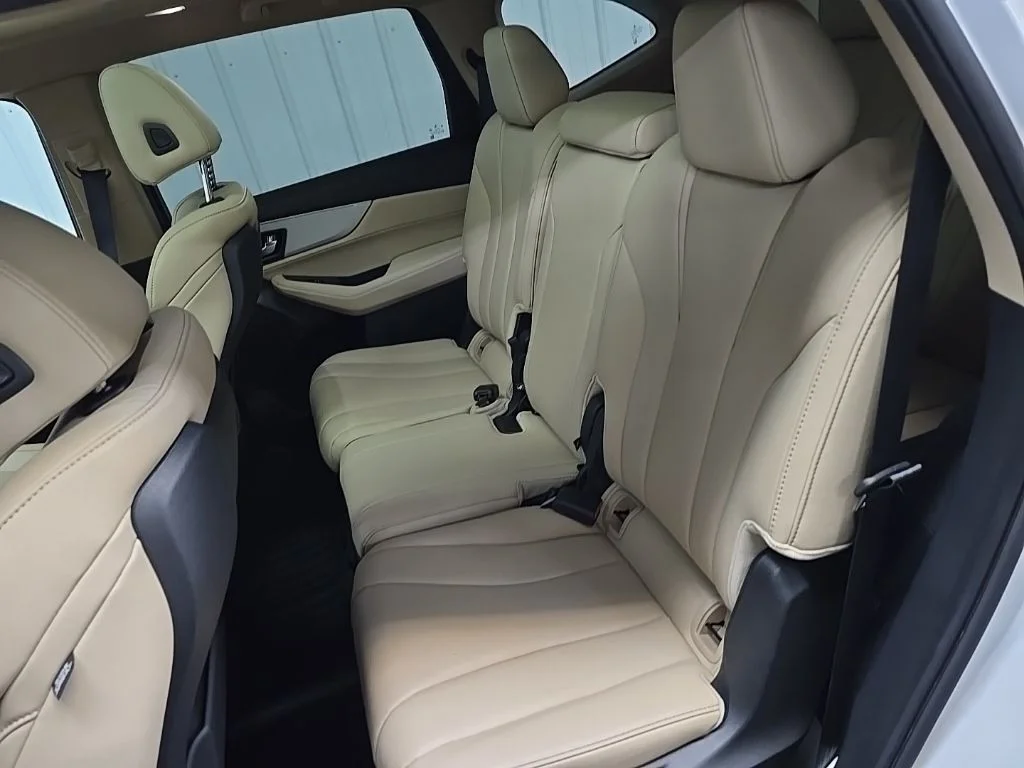 Used 2023 White Acura 3.5L image 34
