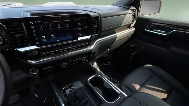 Used 2025 White Chevrolet LT Trail Boss image 25