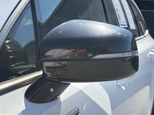 Used 2021 White Kia S image 42