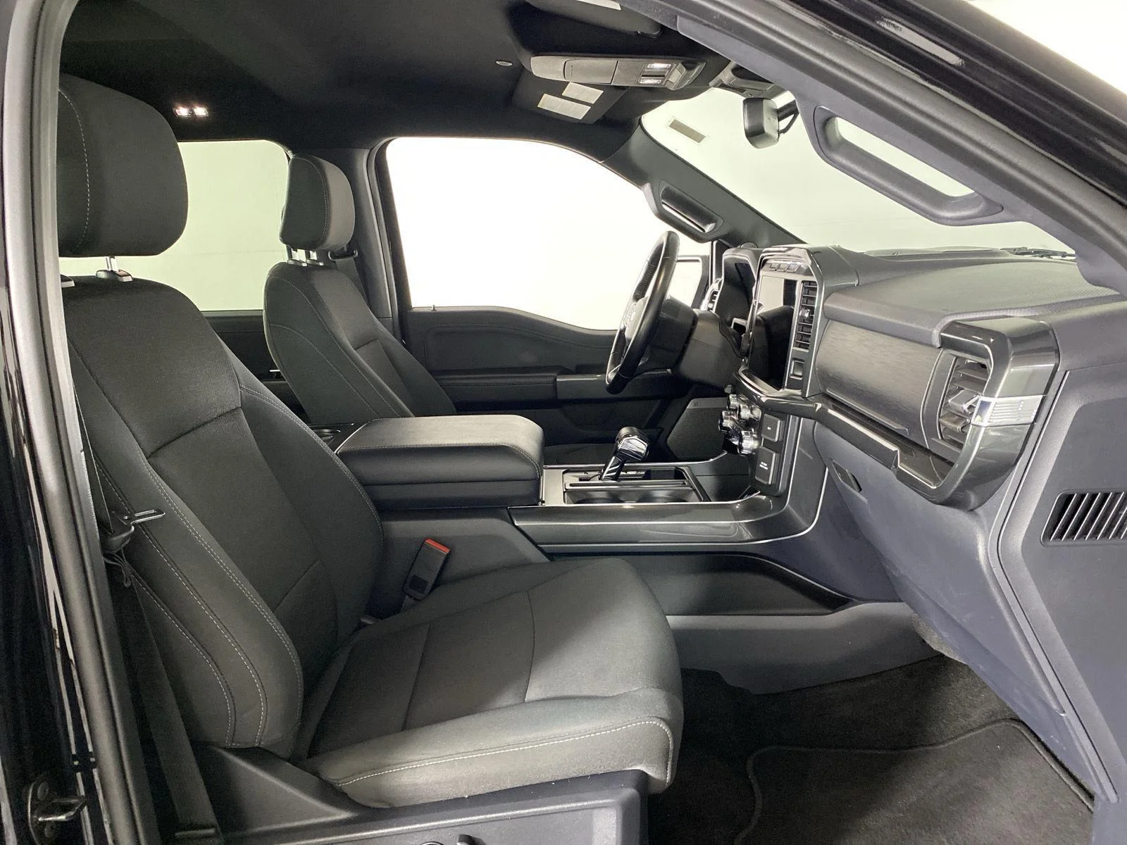 Used 2022 Agate Black Ford XLT image 30