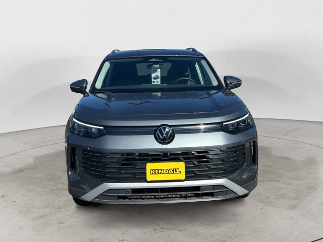 New 2026 Silver Volkswagen SE image 2