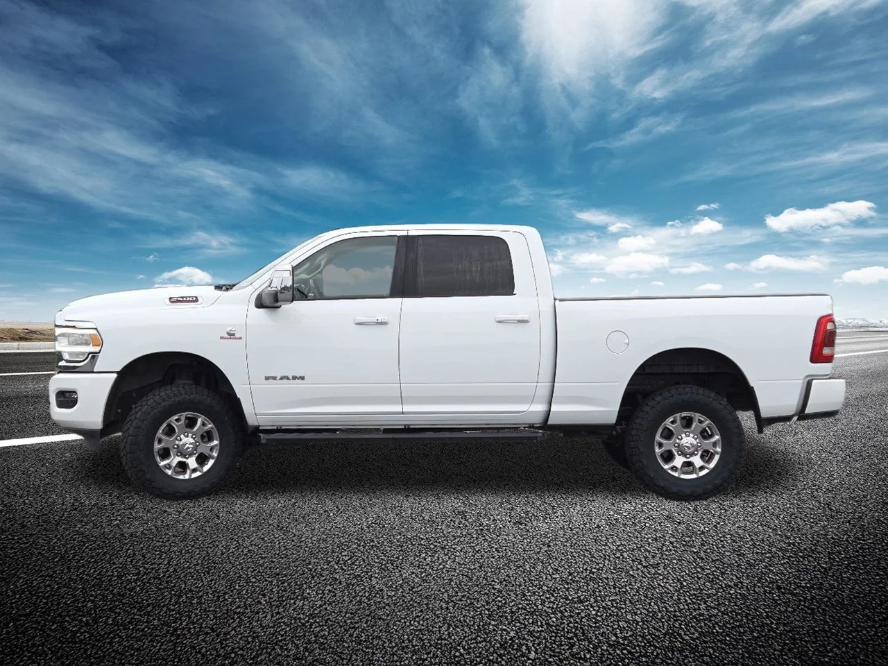 Used 2023  Ram Laramie image 16
