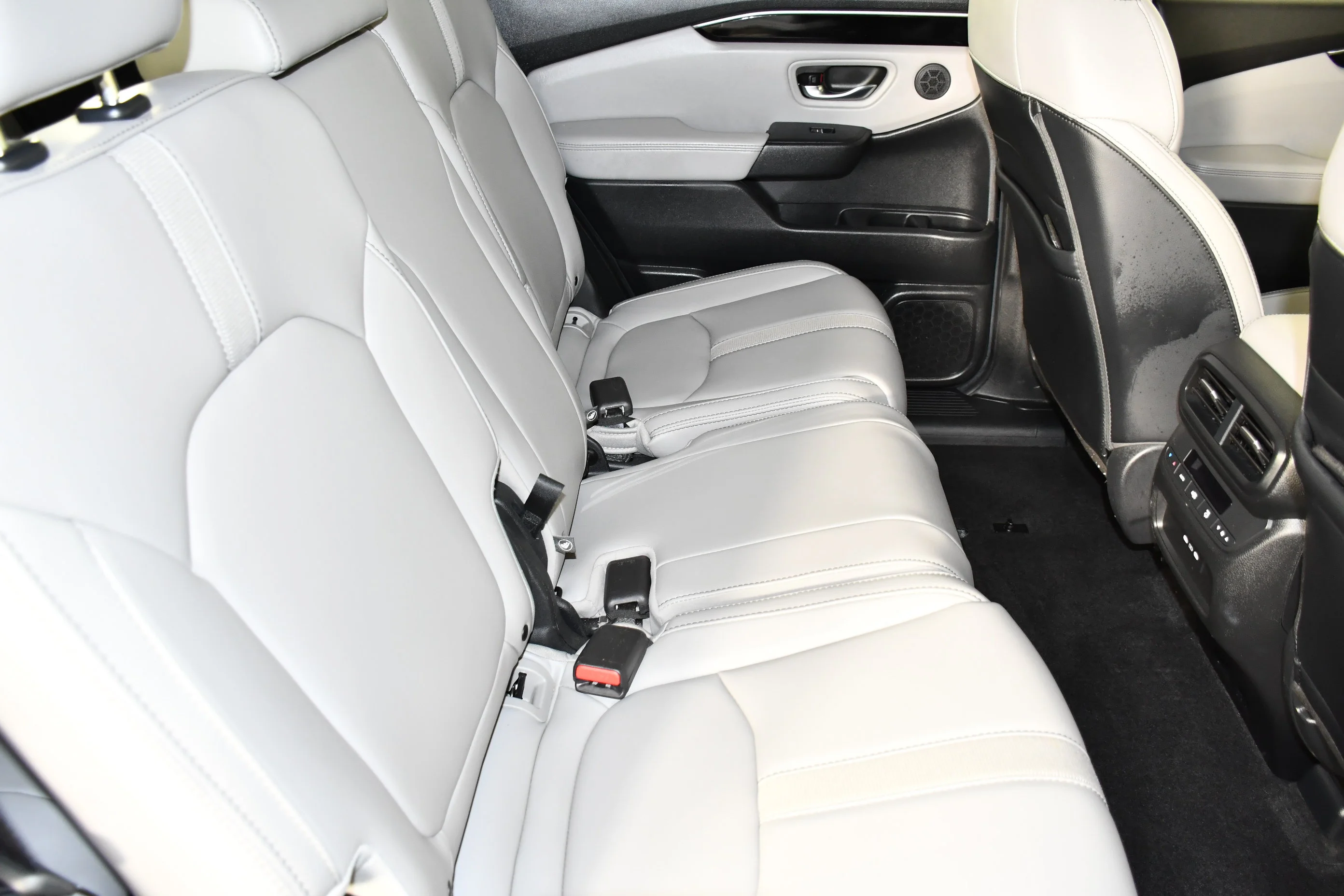 Used 2025 Obsidian Blue Pearl Honda Touring image 45