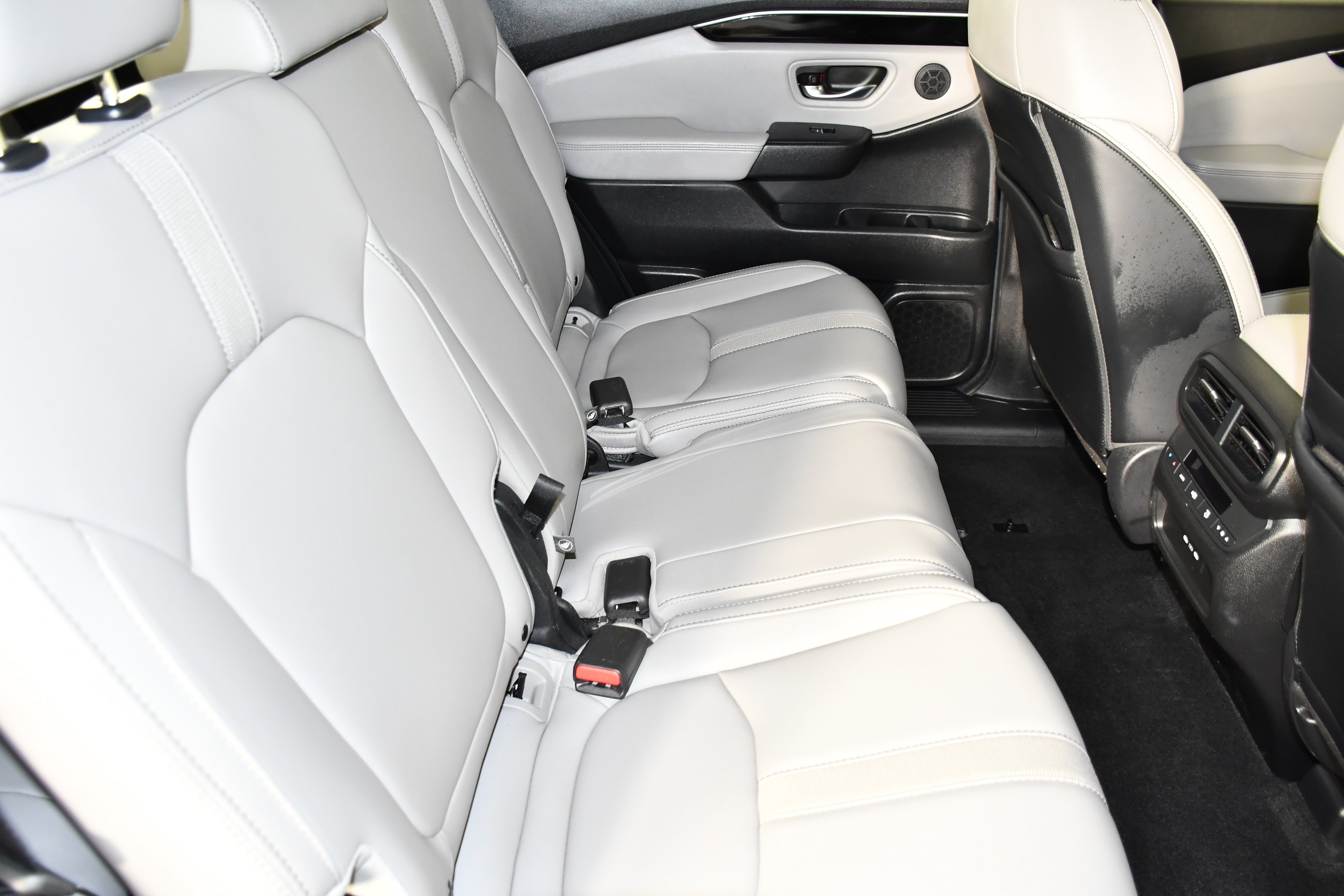 Used 2025 Obsidian Blue Pearl Honda Touring image 45