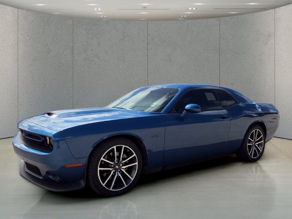 Certified Used 2023 Frostbite Dodge R/T image 11