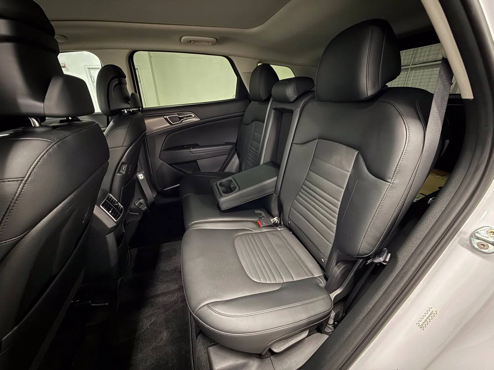 Used 2023 White Kia SX-Prestige image 22