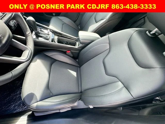 New 2026 Bright White Clear-Coat Exterior Paint Jeep Latitude image 22