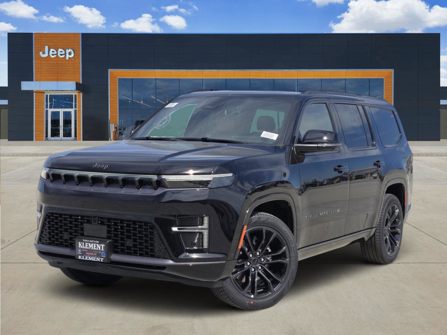 New 2026 High Gloss Black Exterior Paint Jeep Summit Reserve image 1