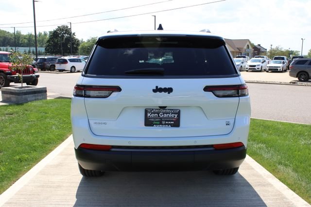 New 2026 Bright White Clearcoat Jeep Limited image 38