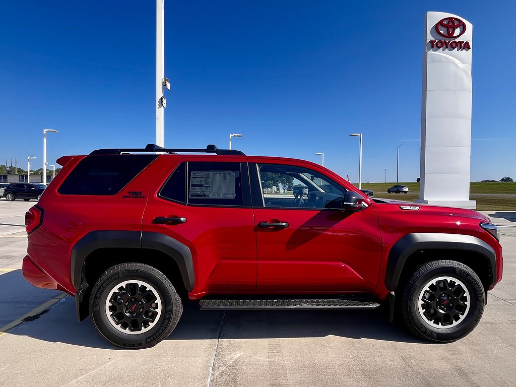 New 2026 Supersonic Red <sup>1</sup> Toyota 4Runner TRD Off-Road image 2