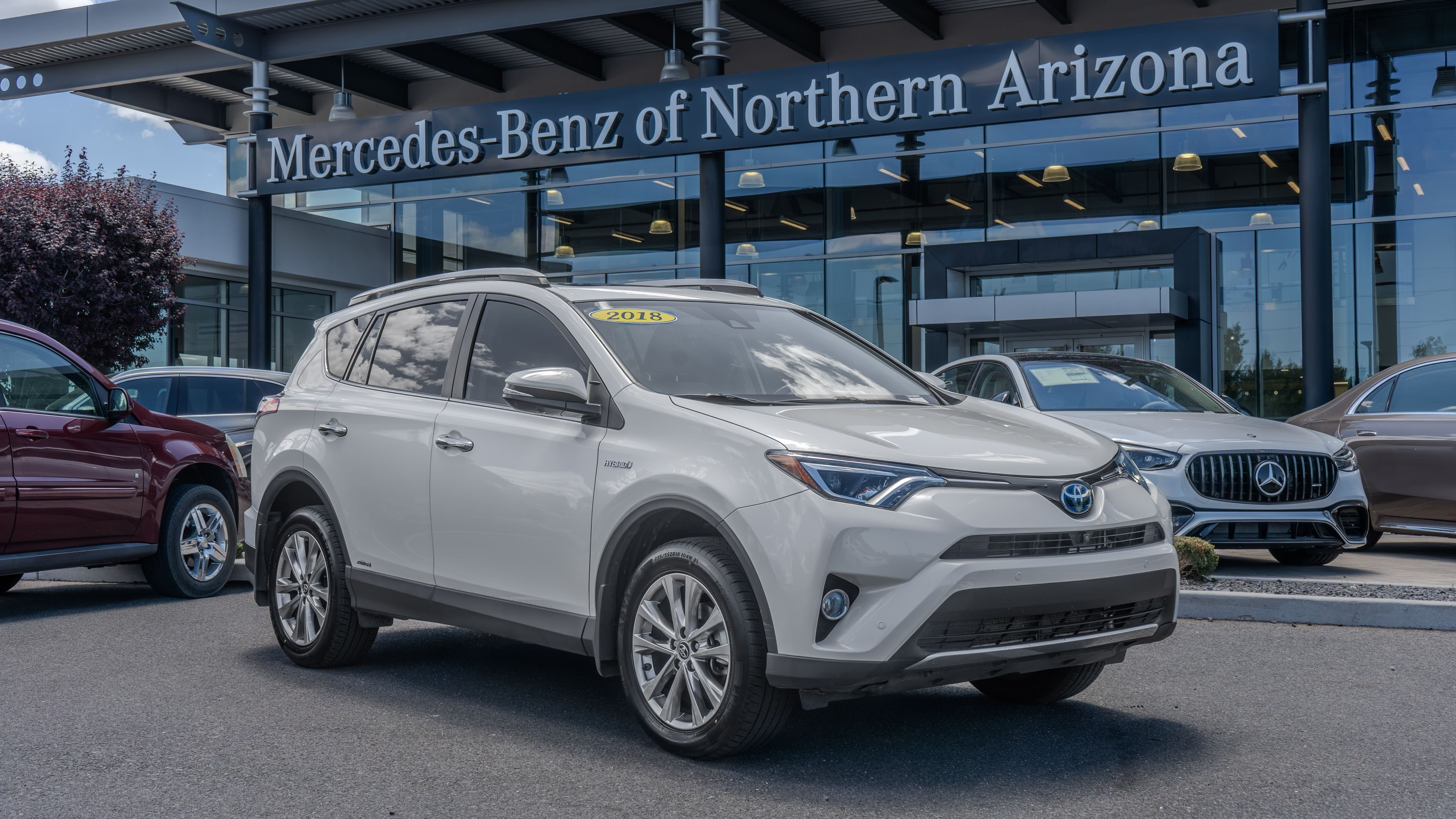 2018 Toyota RAV4 Hybrid Limited AWD's photo