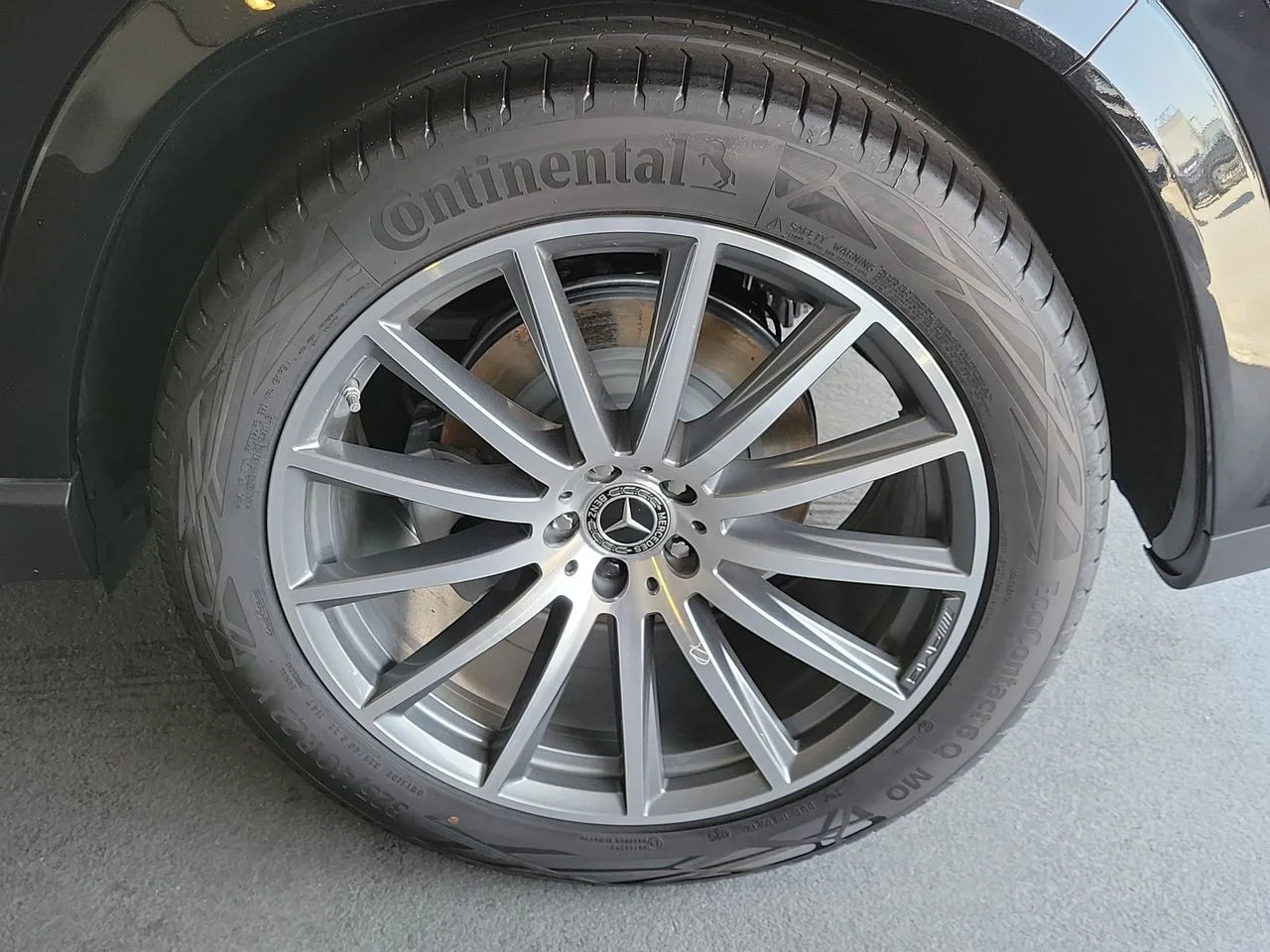 New 2026 Obsidian Black Metallic Mercedes-Benz GLS 580 image 11