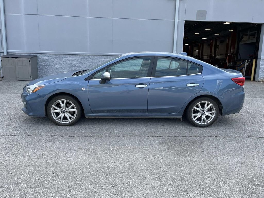 Used 2018 Blue Subaru 2.0i Limited image 9