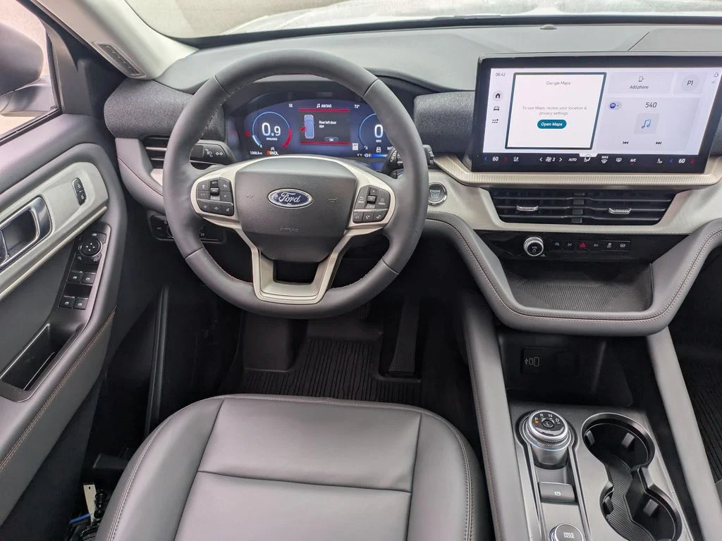 New 2026 Star White Metallic Tri-Coat Ford Active image 16