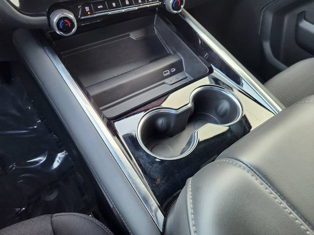 Used 2025 Summit White Chevrolet LS image 21