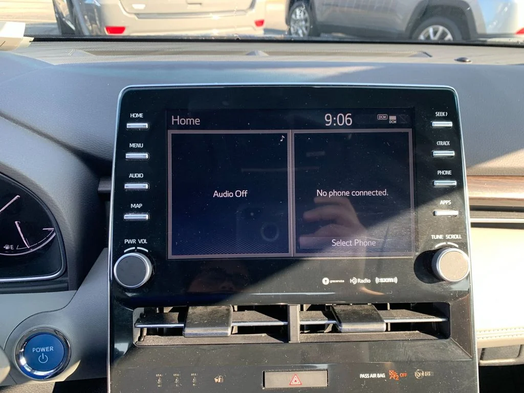 Used 2021 Gray Toyota XLE Plus image 21