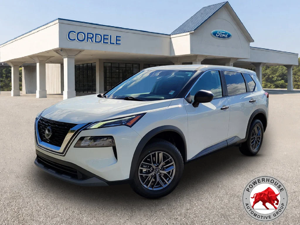 Used 2023 White Nissan S image 1