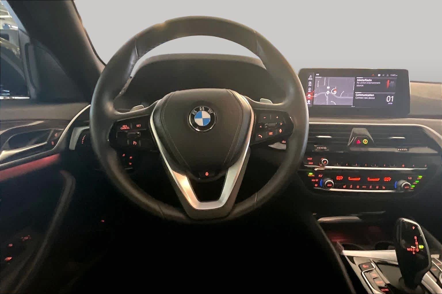Used 2020 Dark Graphite Metallic BMW 540i image 5