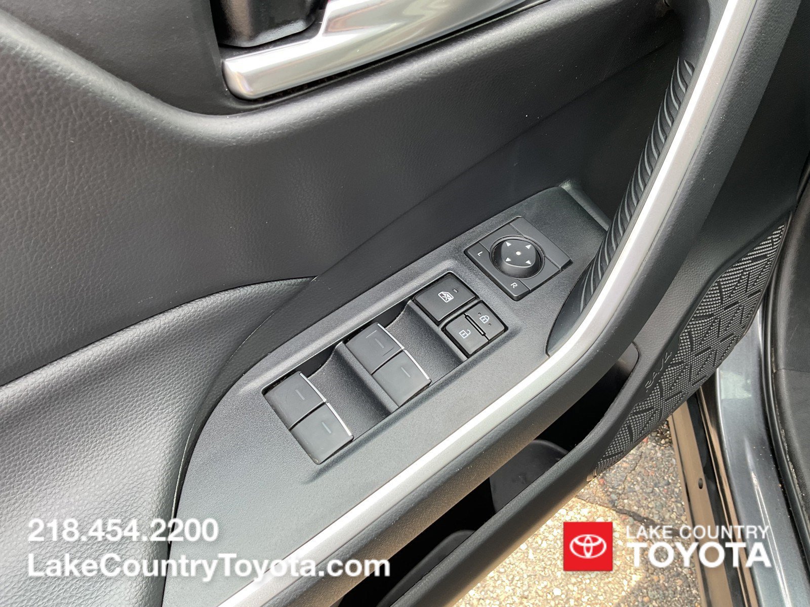 Used 2023 Gray Toyota XLE image 22