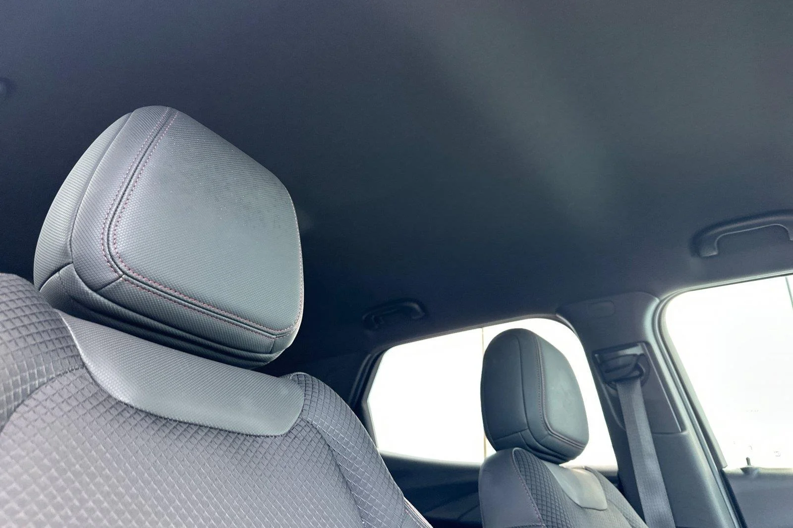 Used 2022 Oasis Blue Chevrolet RS image 17