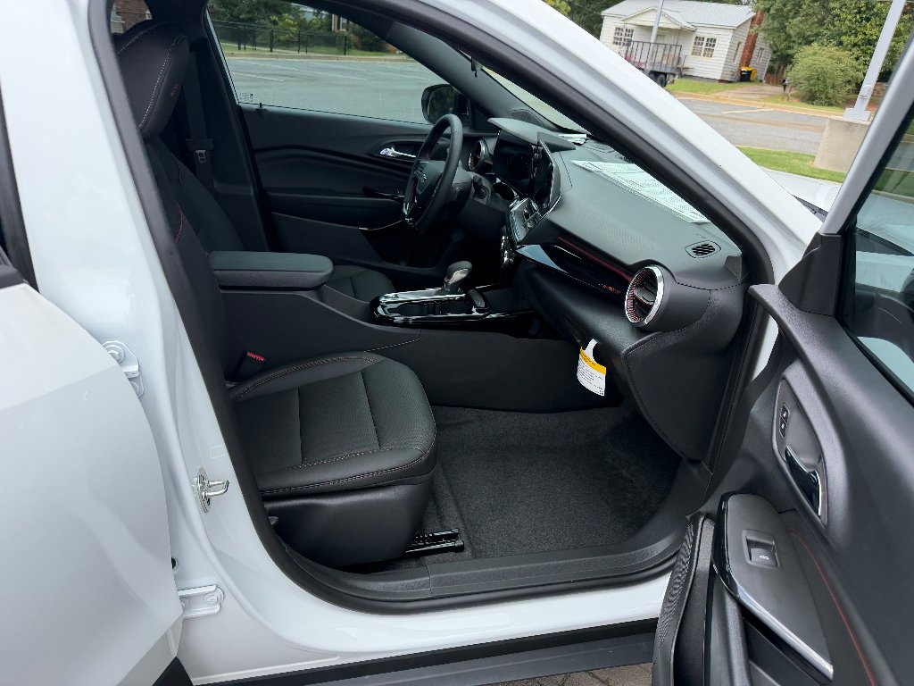 2026 Chevrolet Trax RS - Photo 20