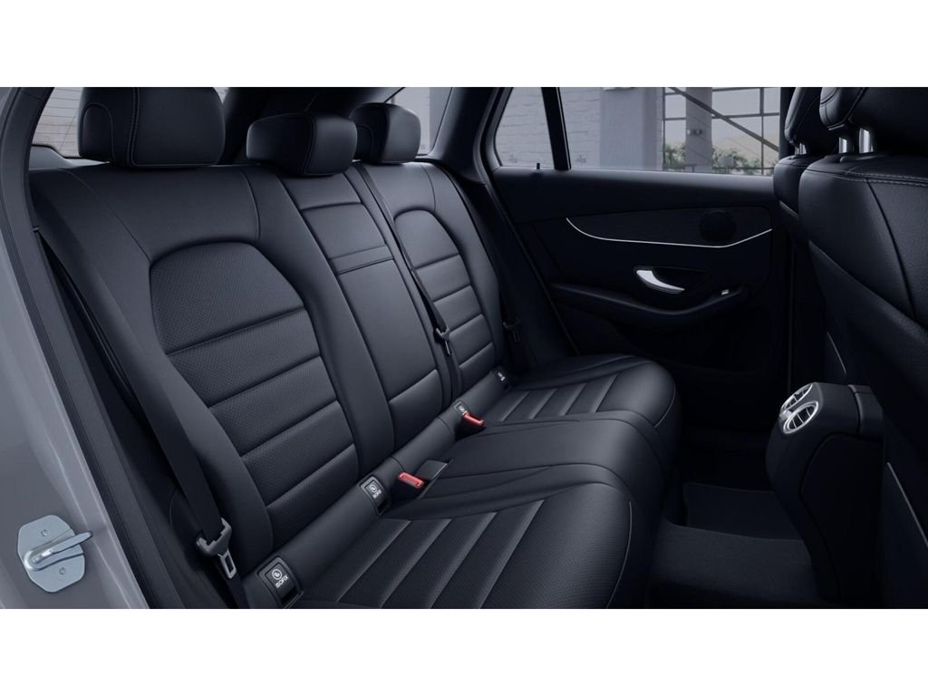 Certified Used 2022 Polar White Mercedes-Benz GLC 300 4MATIC® image 5