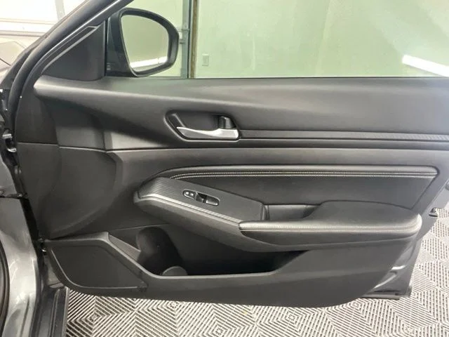 Used 2019 Gray Nissan 2.5 S image 15