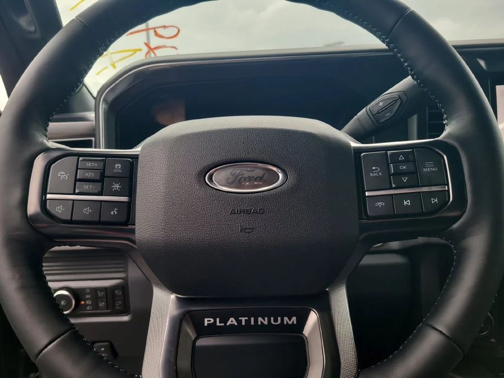 2026 Ford F-250 Super Duty Platinum - Photo 17