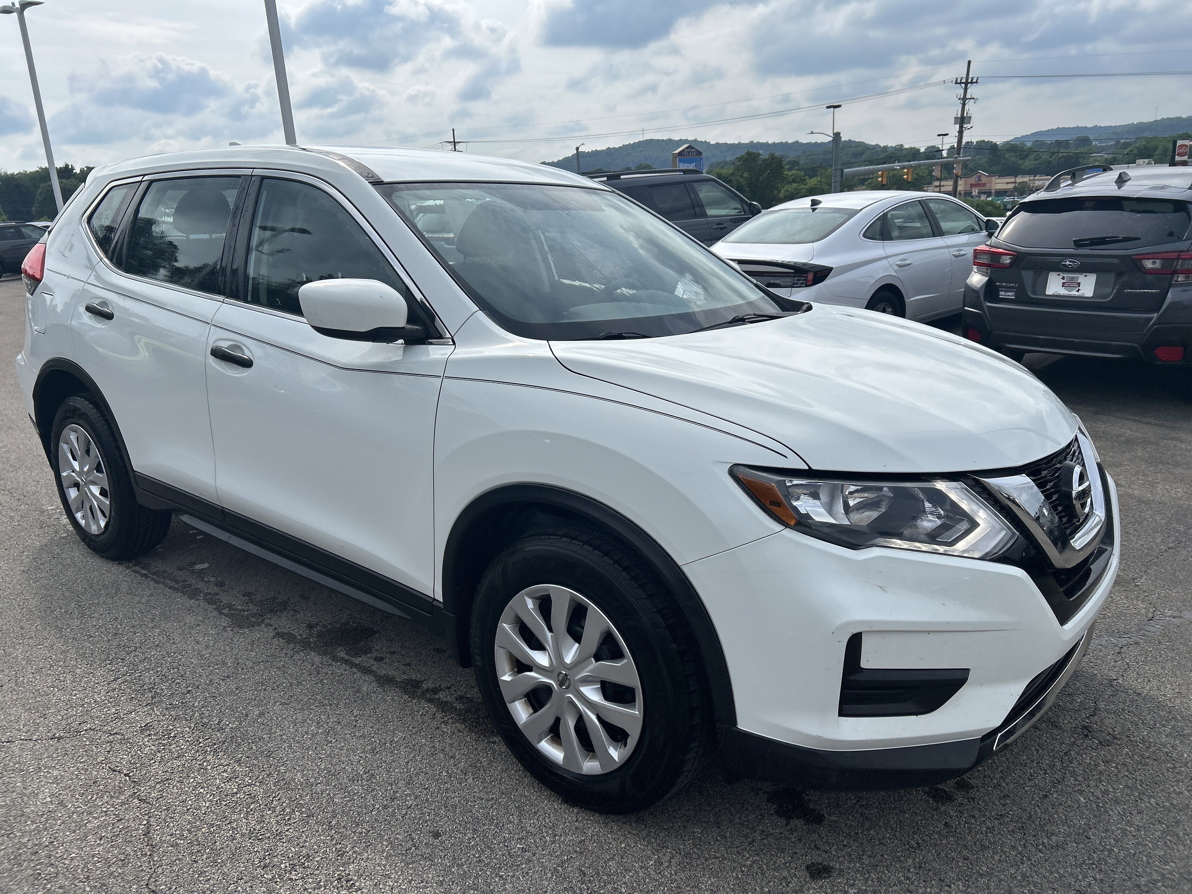 2017 Nissan Rogue S AWD's photo