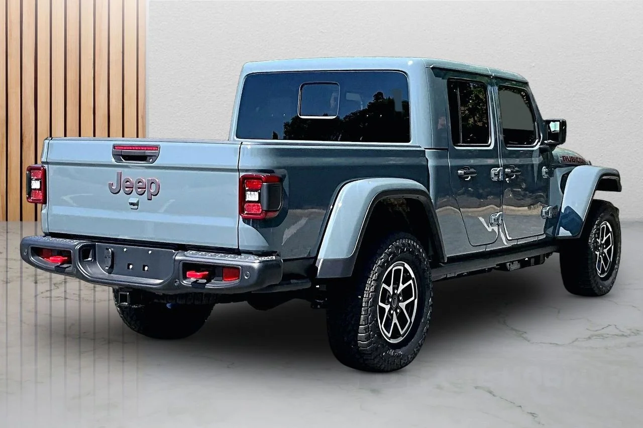 New 2026 Anvil Clear-Coat Exterior Paint Jeep Rubicon X image 9