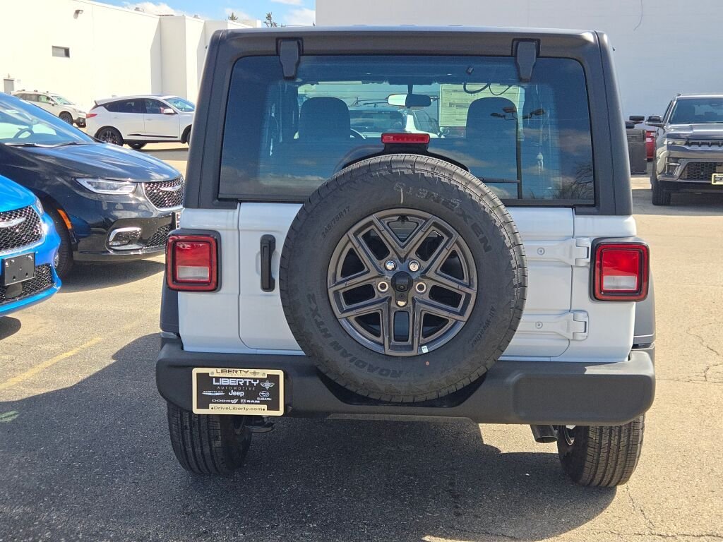New 2026 Bright White Clear-Coat Exterior Paint Jeep Sport image 11
