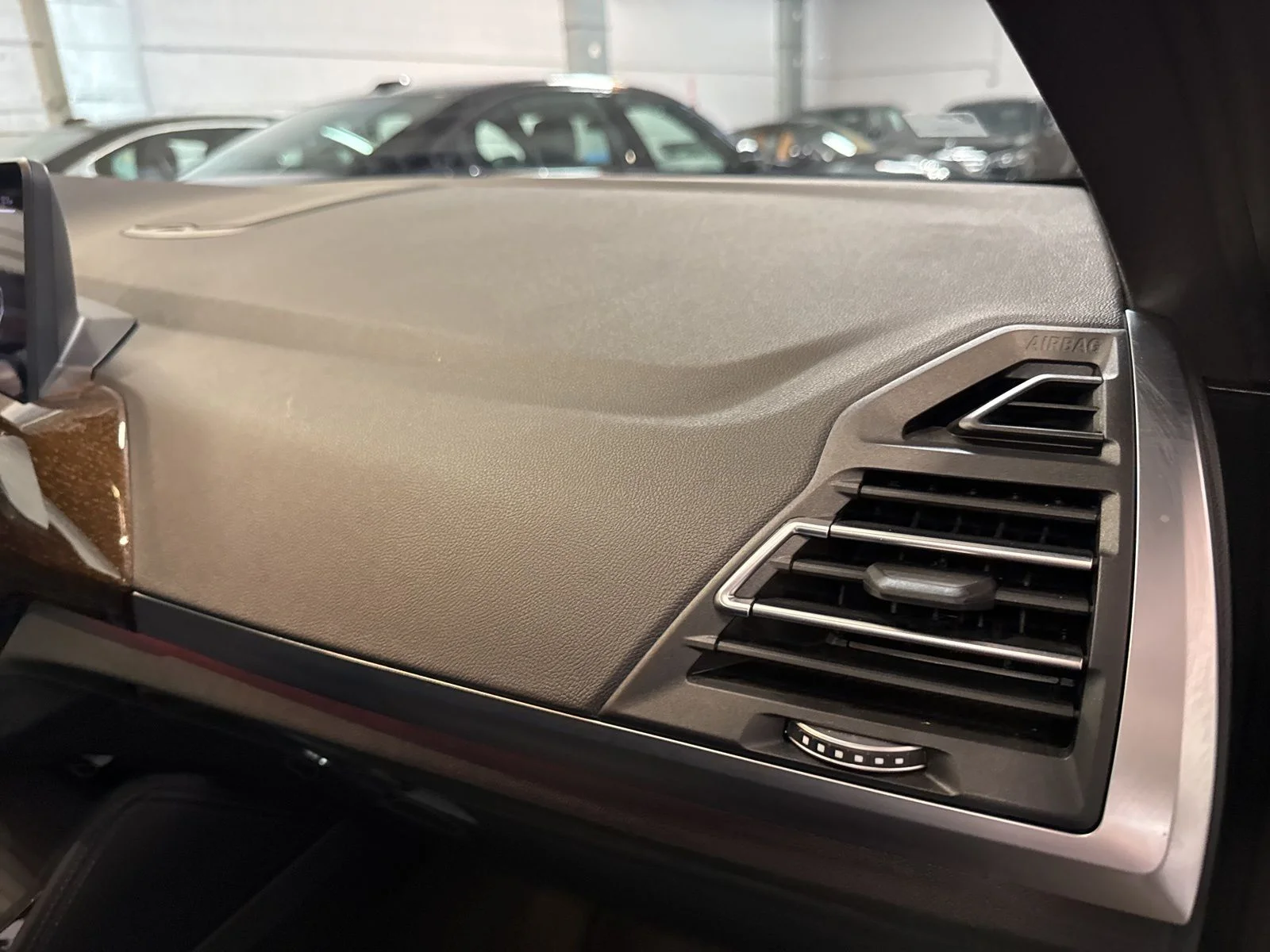 Used 2023 Black BMW xDrive30i image 26
