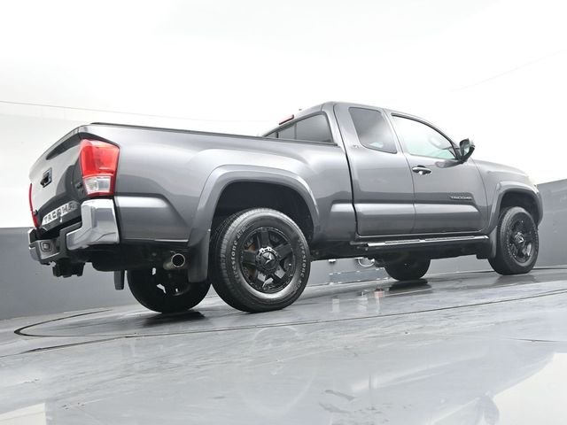 Used 2016 Gray Toyota SR5 image 30