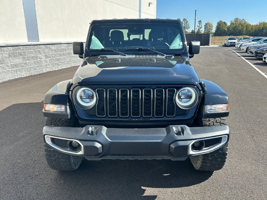 Used 2024 Black Jeep Sport S image 3