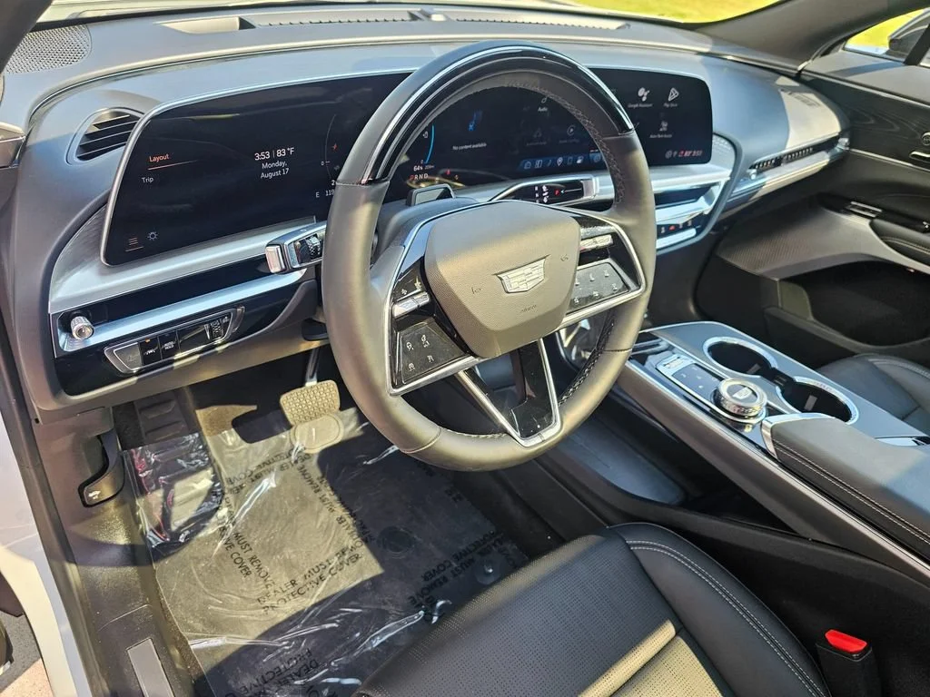 Used 2024 Crystal White Tricoat Cadillac Sport 2 image 19