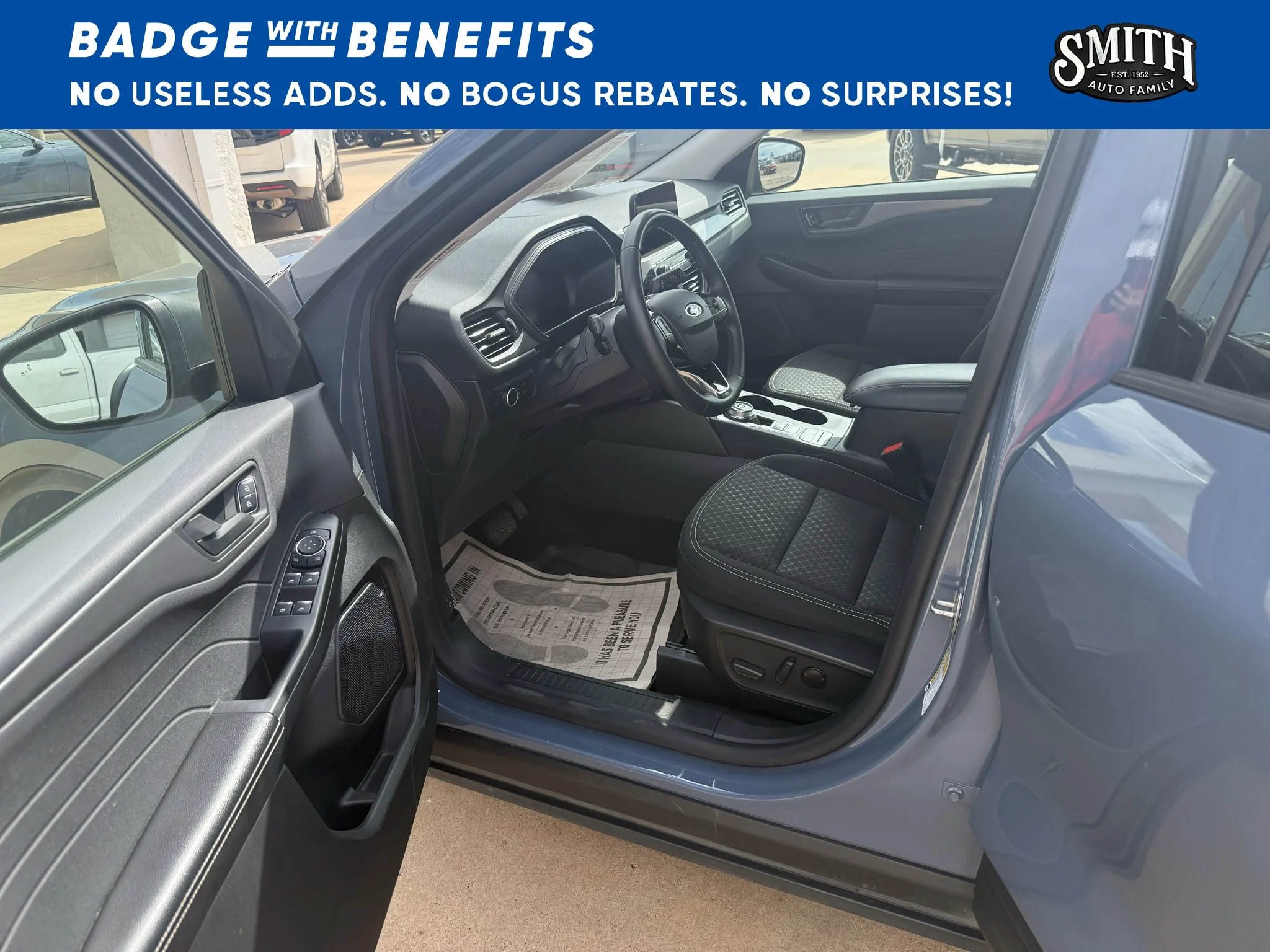 Used 2024 Vapor Blue Metallic Ford Active image 10
