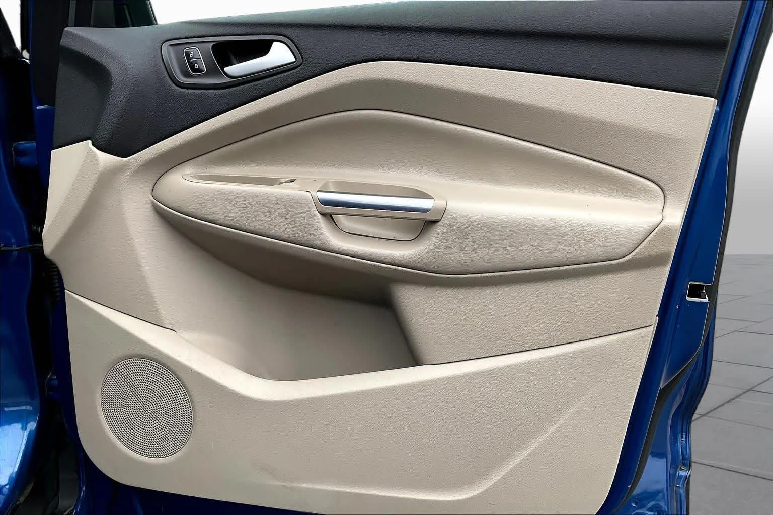 Used 2017 Lightning Blue Metallic Ford SE image 22