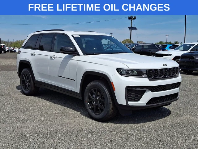 2026 Jeep Grand Cherokee Laredo Altitude